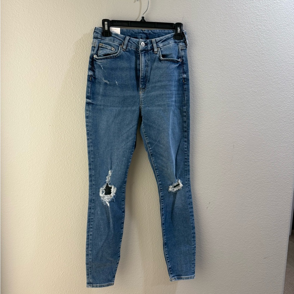 H&M Women's Blue Distressed Skinny Jeans
